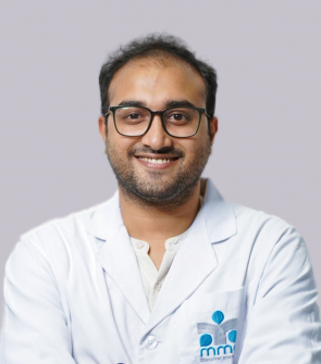 Dr. Nadeem Noushad Kasim